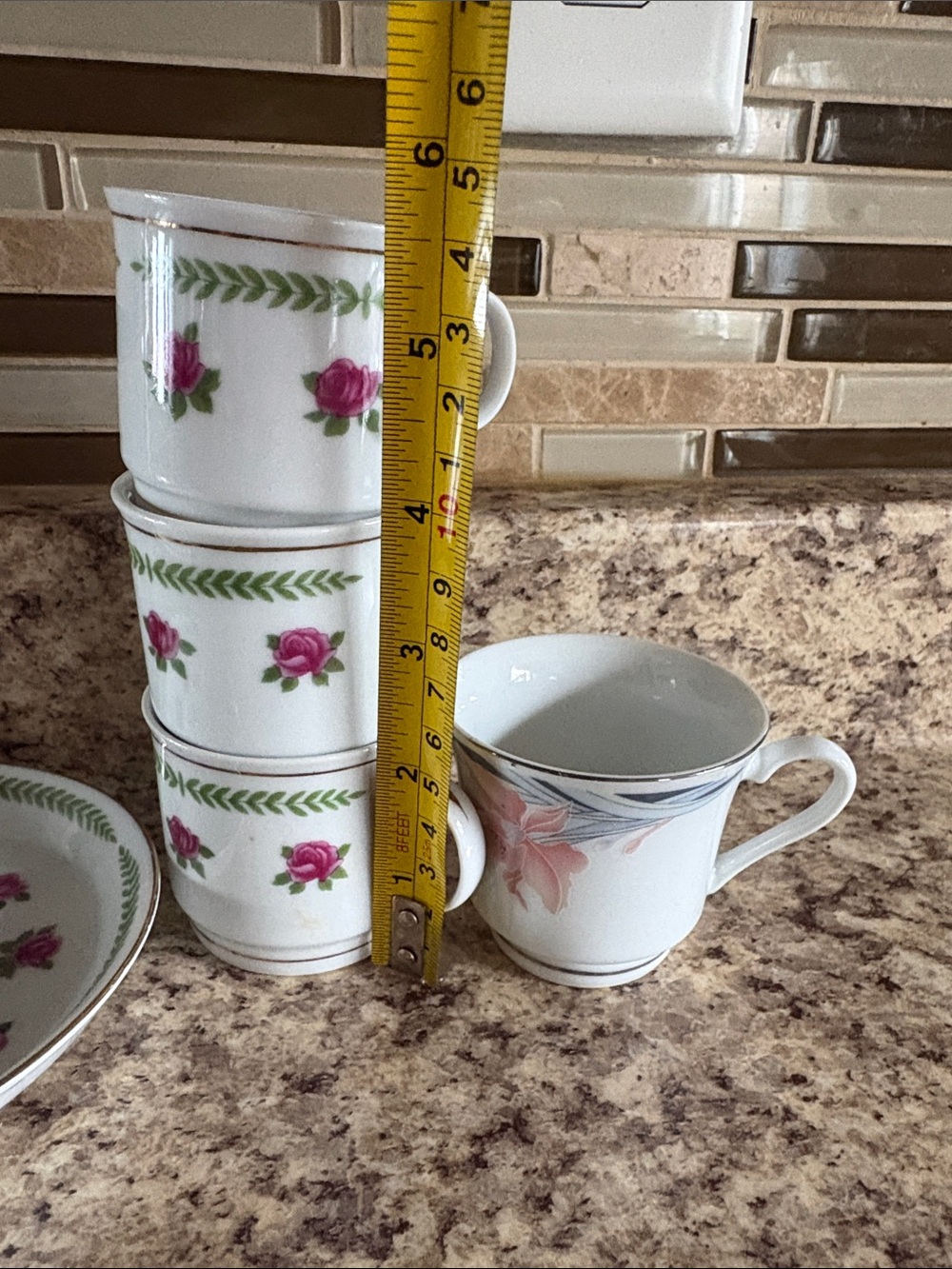 Various cups - Picture 4 of 4